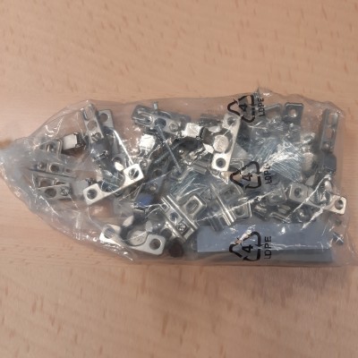R ACCESSORI MONTAGGIO X KIT ARMADIO 3A MULTIUSO CM.108X37X180H